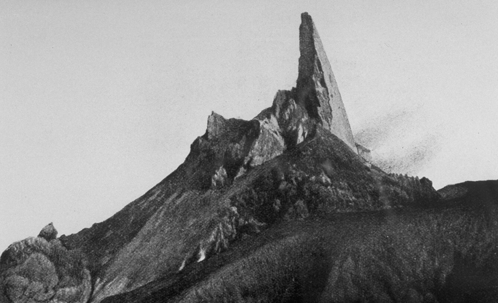 Foto van zijaanzicht lavaspits van vulkaan Mont Pelée in 1903.